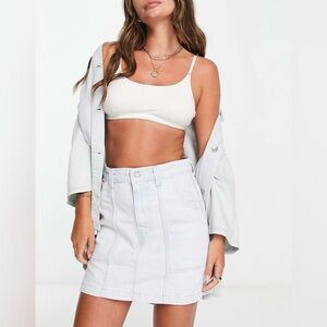 NWT Levi’s Mini High Waist jeans skirt Light Blue Denim size 28